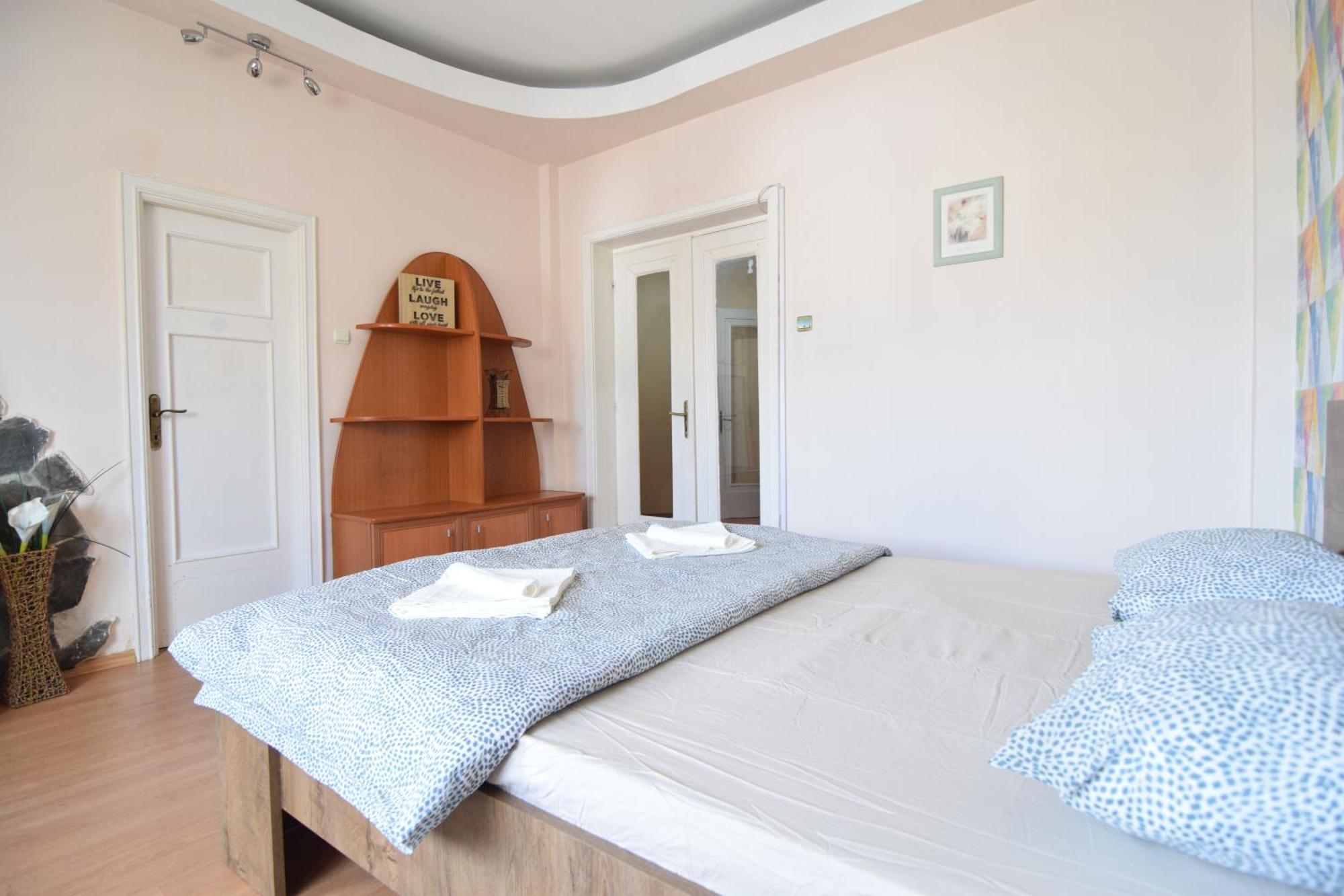 Studio In The Center Of Bukarest Exterior foto